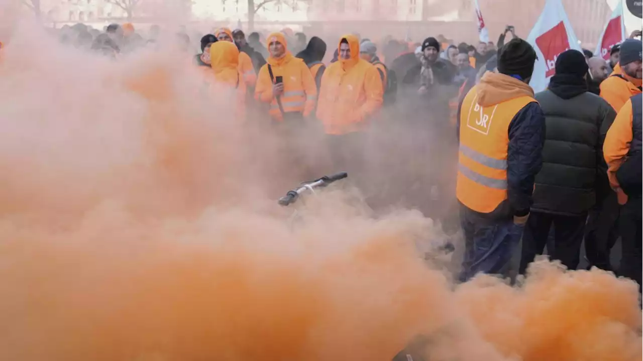 Tarifstreit des öffentlichen Dienstes: Warnstreiks bei der Berliner Stadtreinigung gehen am Freitag weiter