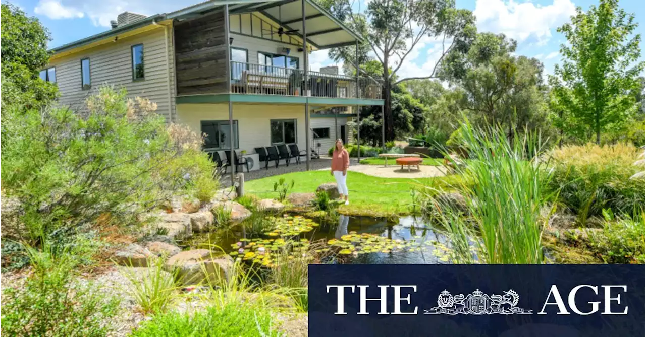 The Melbourne suburbs where buyers pay a premium for space