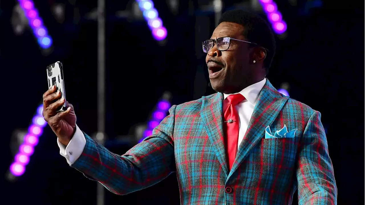 Michael Irvin Files $100M Lawsuit After Super Bowl Incident