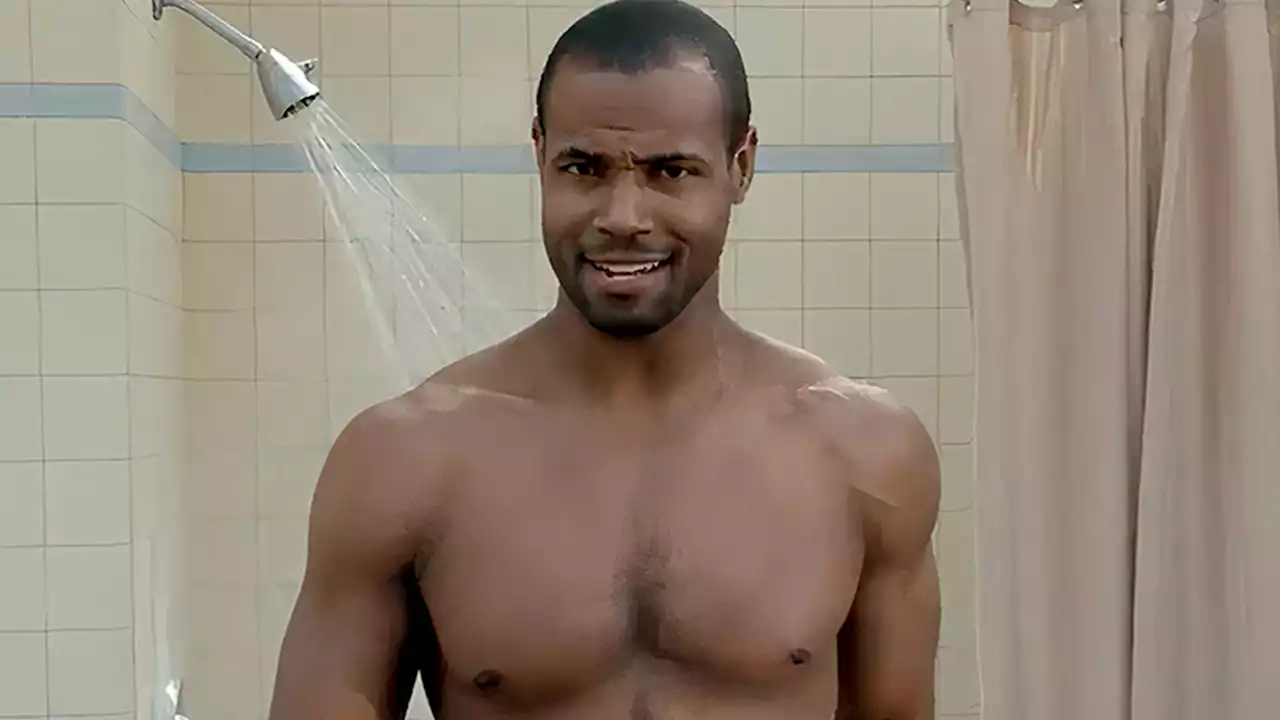 'Old Spice' Guy In Super Bowl Commercials 'Memba Him?!