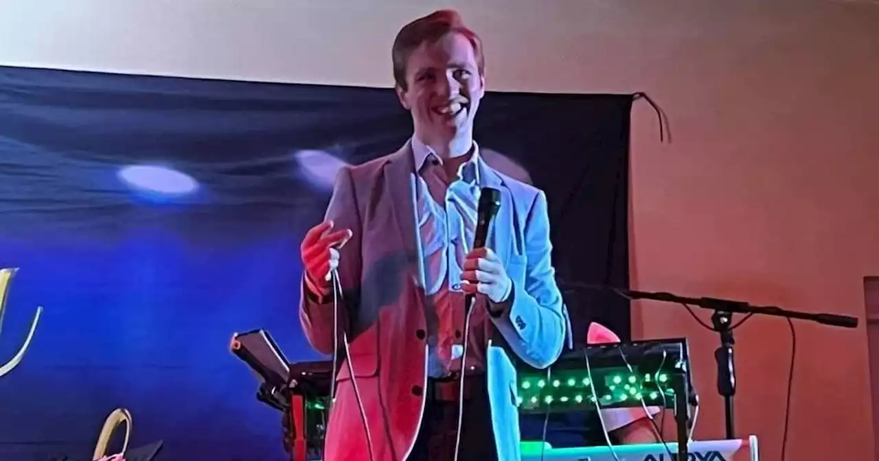 Watch as young man sings to full room after losing voice to Covid-19