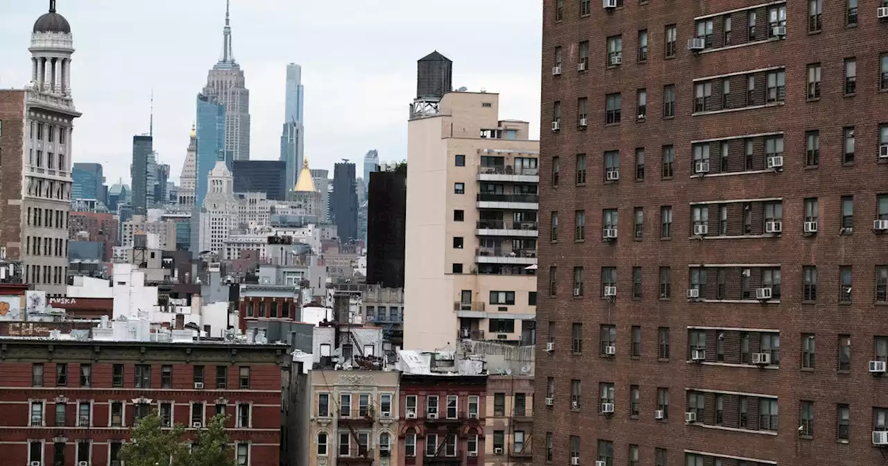 Manhattan rents nearing record highs