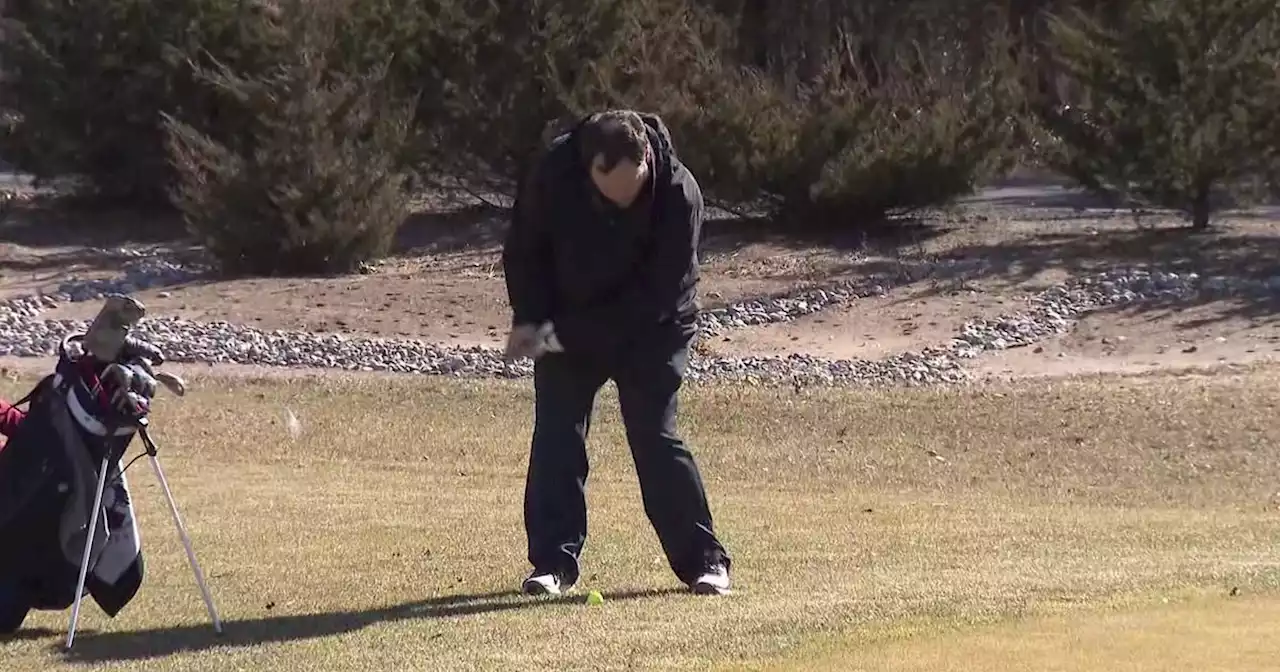 New Jersey residents trade skis for golf clubs as warm winter continues