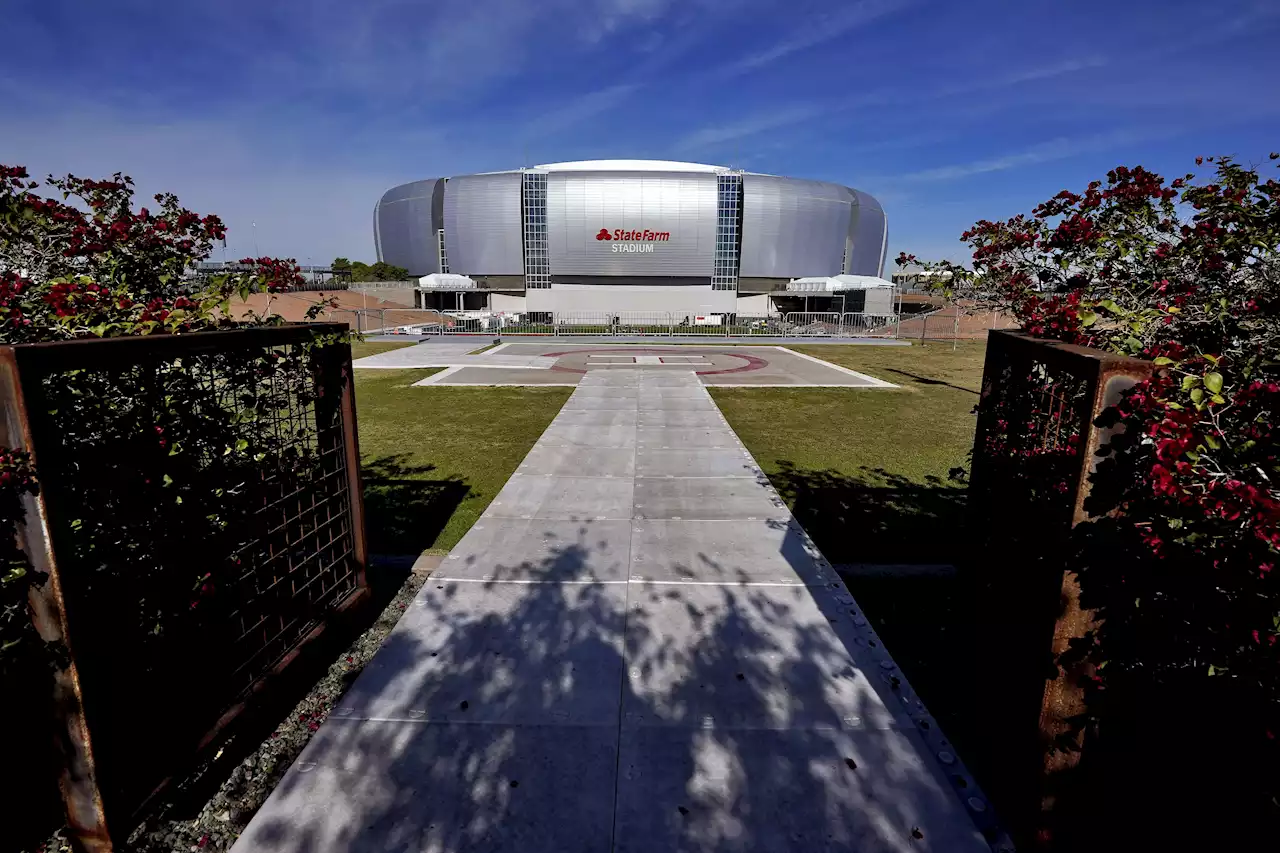 Building a suburban dome worked in the Phoenix area, but would it for Bears?