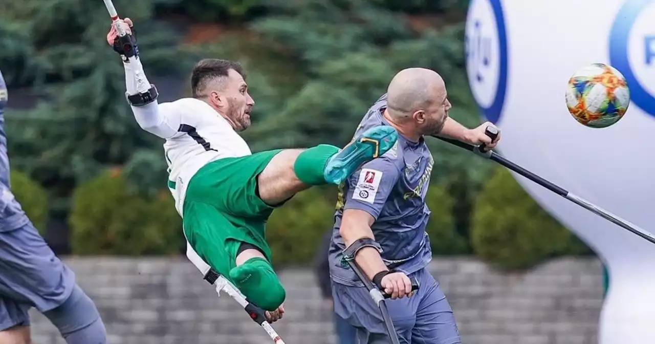 Video: el golazo de un futbolista amputado que compite por el Puskas