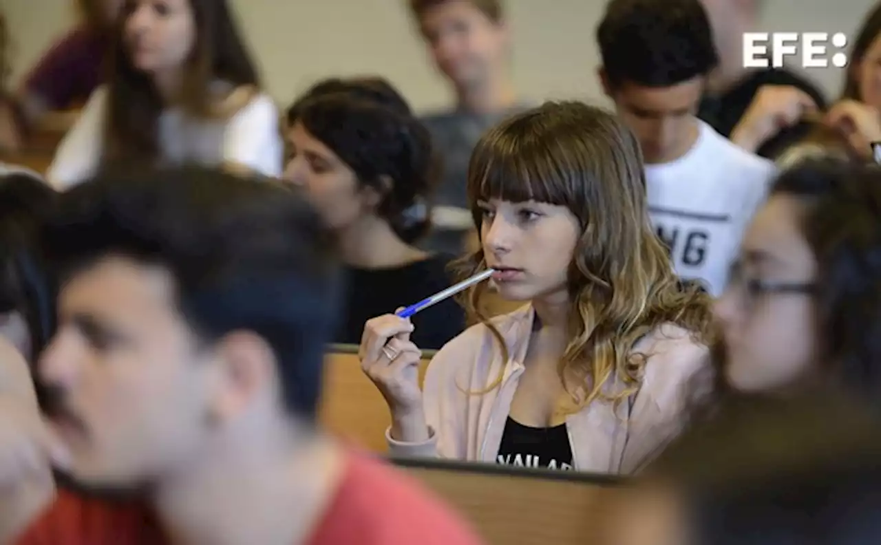 ¿Qué hacer para que las mujeres llenen las carreras de ciencias?