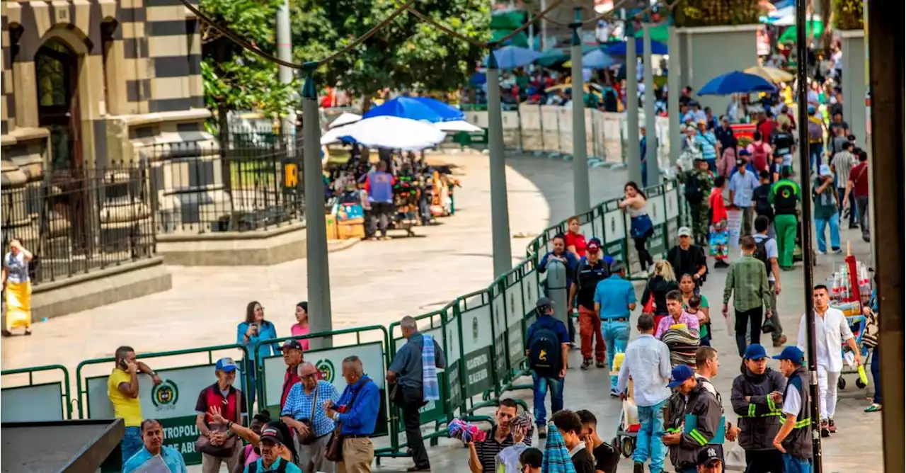 Cerramiento de Plaza Botero es un retroceso de 25 años para la ciudad