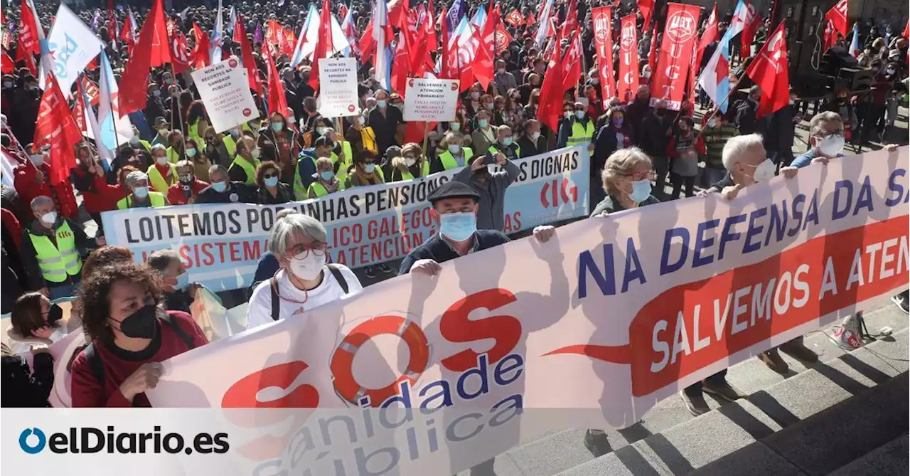 Los colectivos en defensa de la sanidad pública salen a la calle contra la 'destructiva gestión' del PP en Galicia