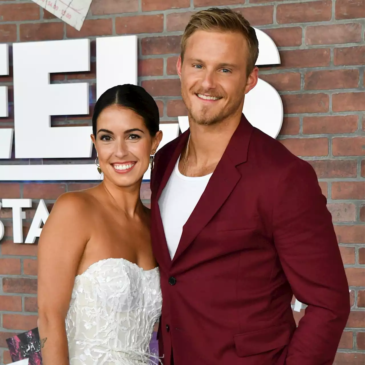 Hunger Games' Alexander Ludwig Expecting Baby With Wife Lauren After 3 Miscarriages - E! Online