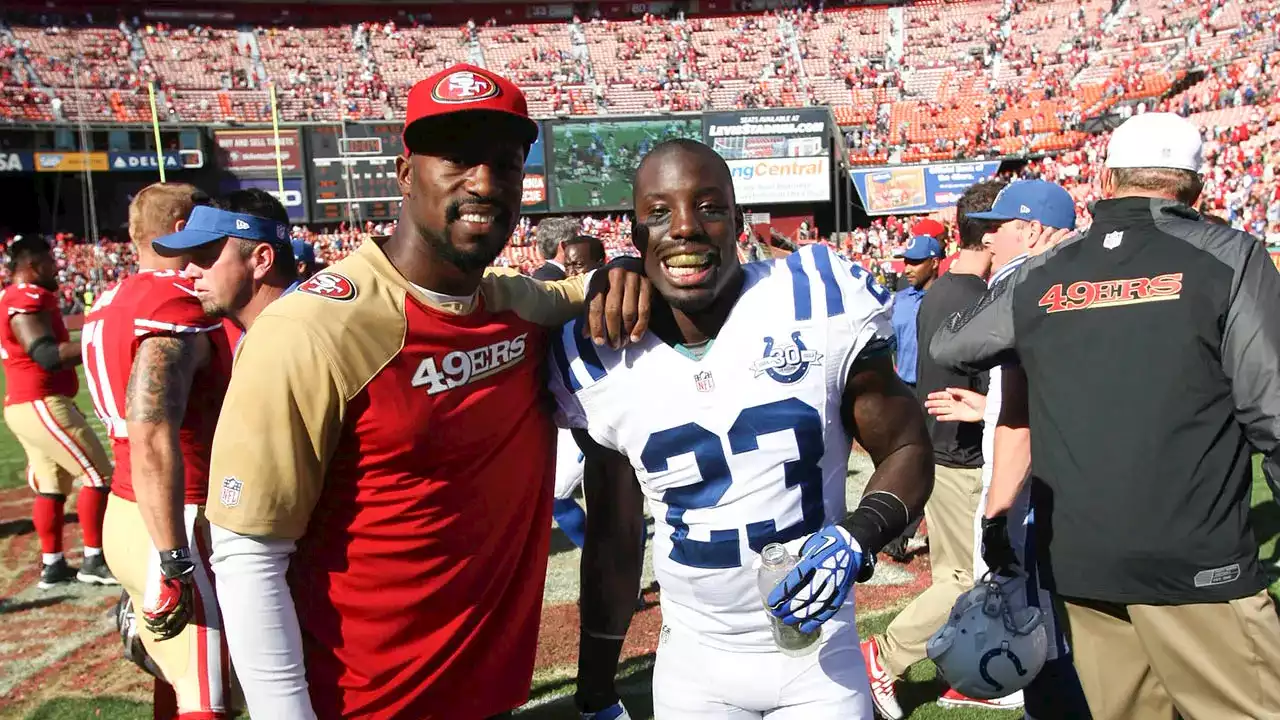 Former NFL player Vontae Davis 'doing well' following DUI arrest, brother Vernon says