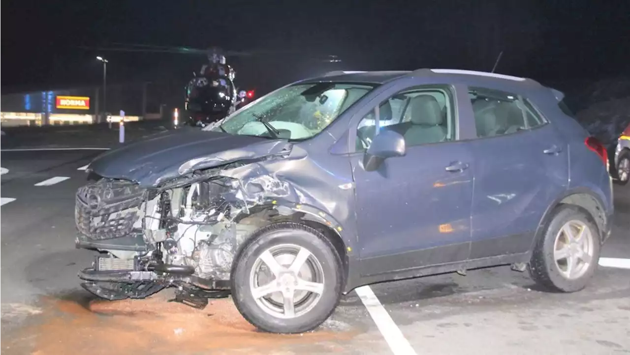 Bundesstraße 85 bei Miltach: Autos krachen auf Kreuzung zusammen - idowa