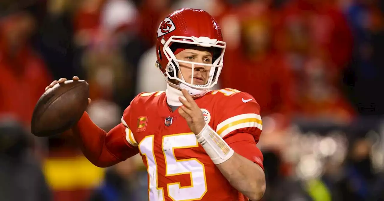 Plaschke: Read it and weep, world's worst Super Bowl prophet picks Chiefs