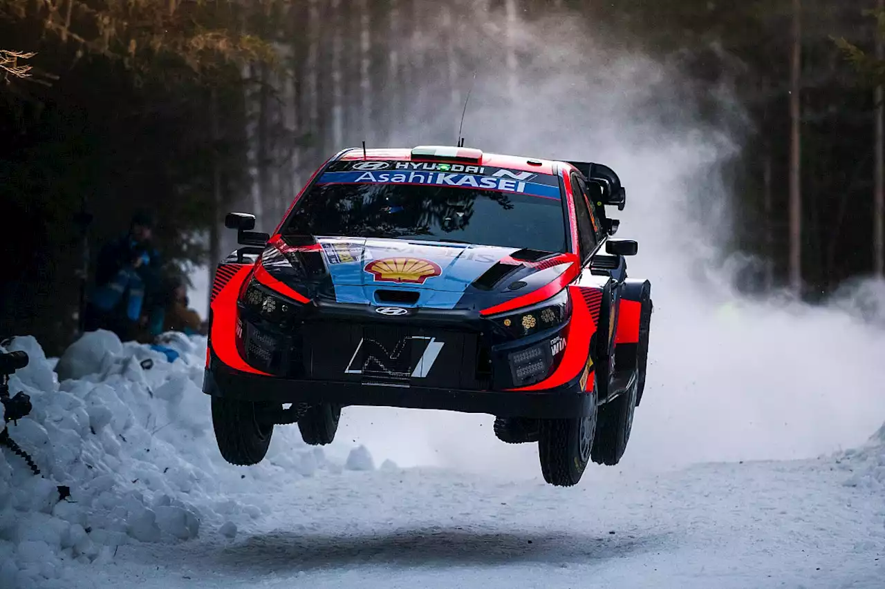 WRC Sweden: Breen maintains lead, Rovanpera closes on podium