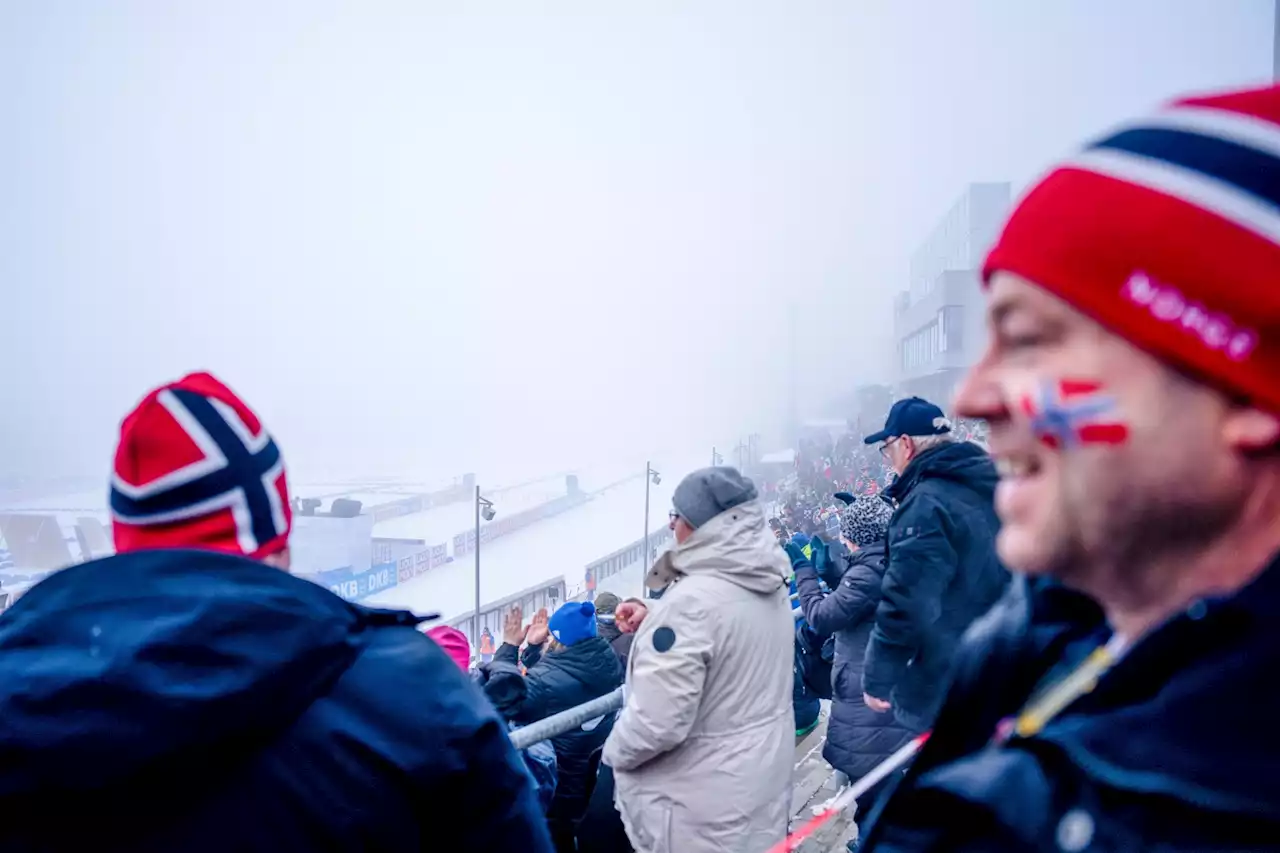 Tåkehav venter skiskytterherrene i Oberhof