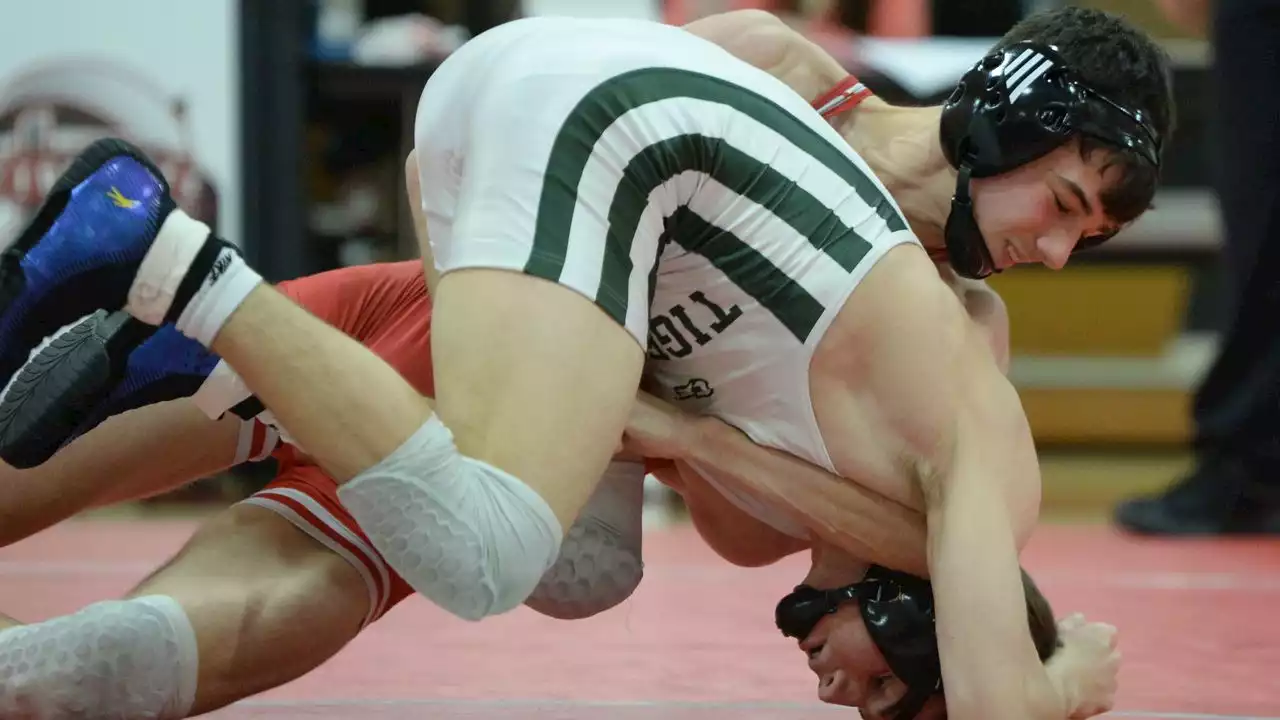 NJSIAA state wrestling finals schedule set after Friday’s state semis