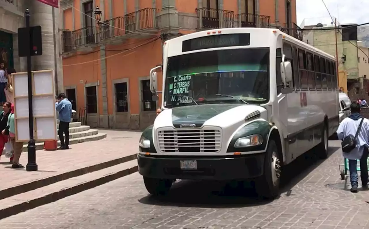 Navarro propone actualizar transporte público de Guanajuato y cambiar las “viejuras”