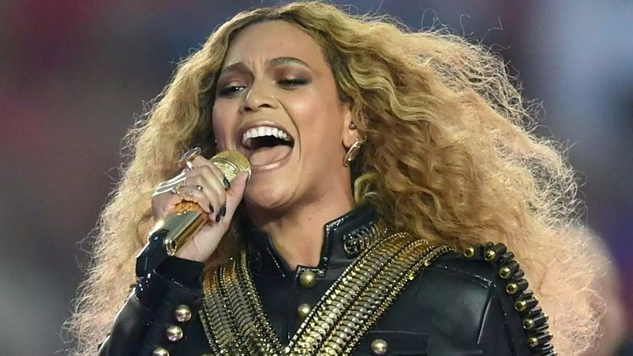 7 Major Super Bowl Halftime Show Controversies