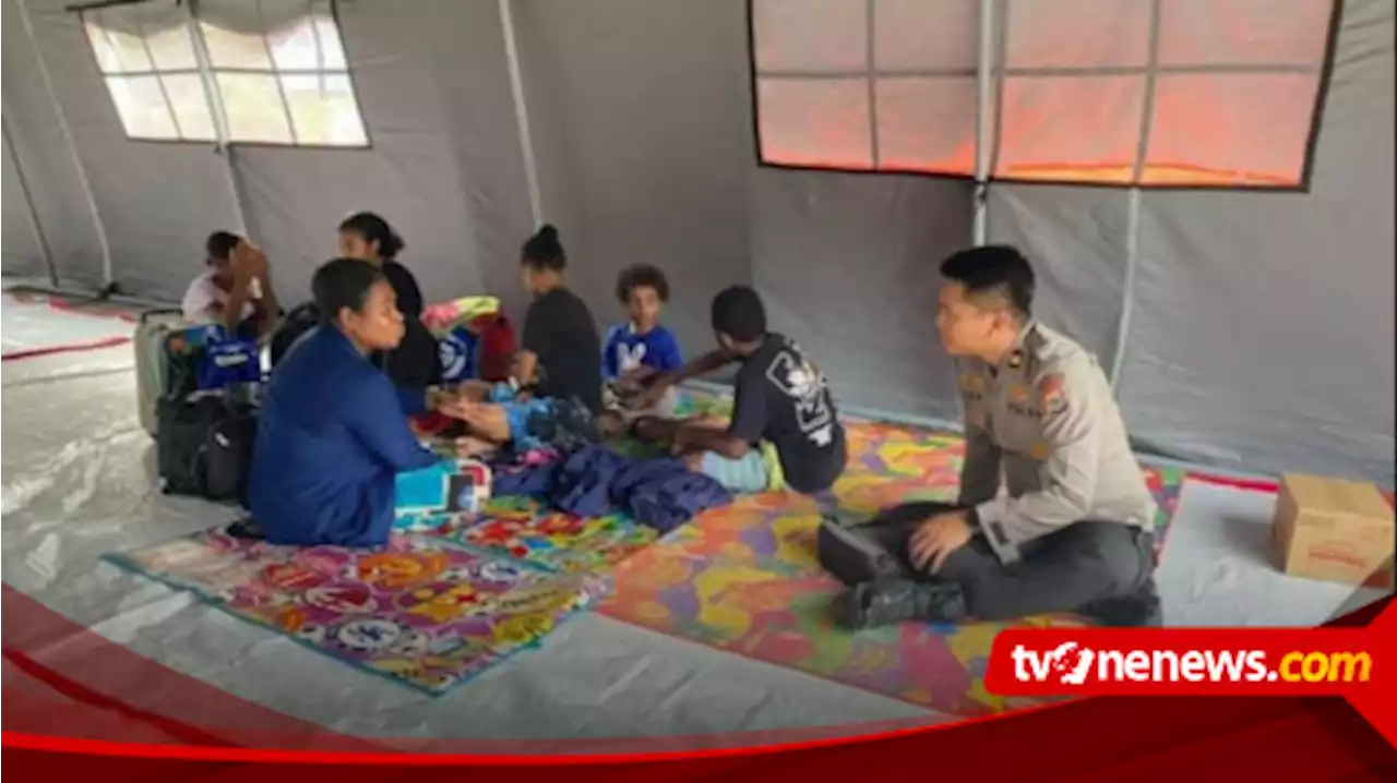 Biro SDM Polda Papua Terjunkan Tim Psikologi Bantu Warga di Tenda Pengungsian