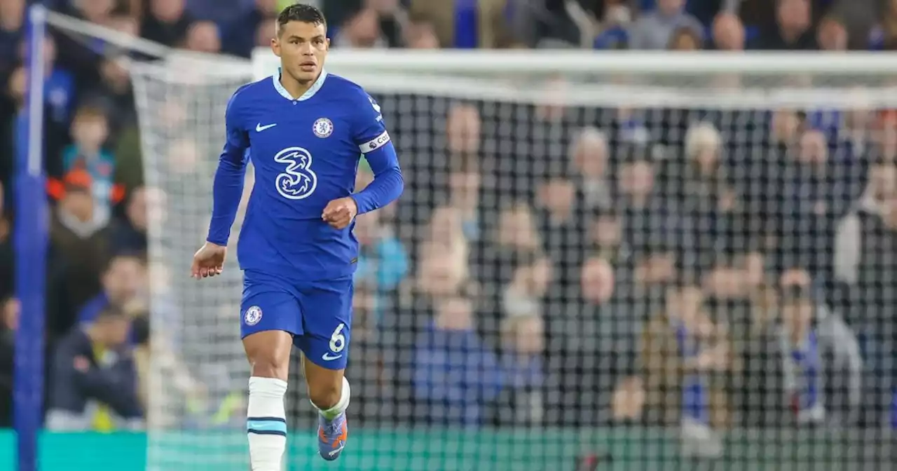 Chelsea slaat belangrijke slag: Thiago Silva (38) langer op Stamford Bridge