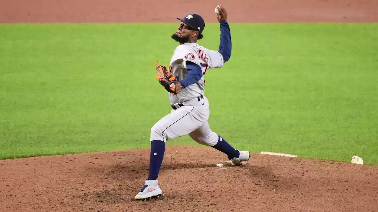 Astros sign World Series hero Christian Javier to 5-year, $64 million extension