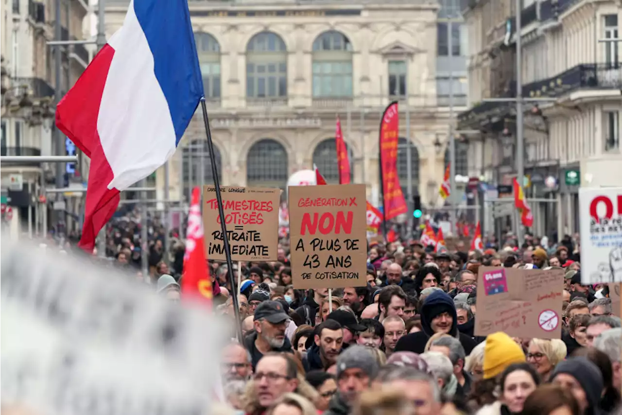 Sindicatos amenazaron con “paralizar” Francia en marzo por la reforma pensional