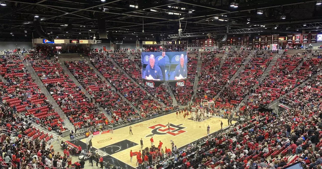 LIVE BLOG: San Diego State seeking 2nd victory over UNLV