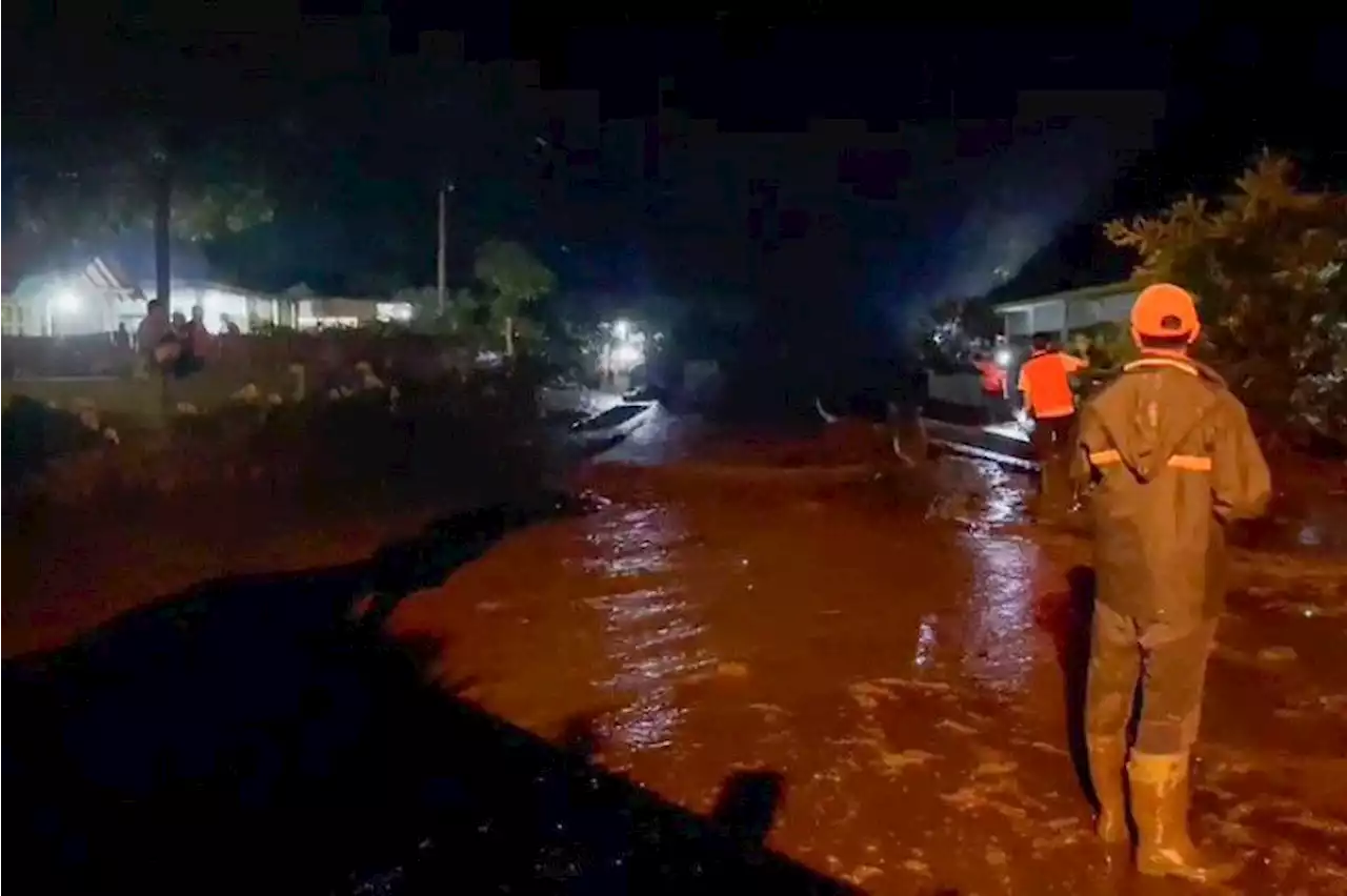 Banjir bandang terjang dua desa di lereng Gunung Ijen Bondowoso