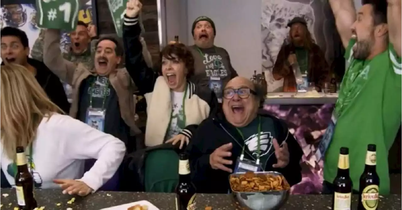 Always Sunny: Watch Frank Explain What Makes Philly Fans So Special