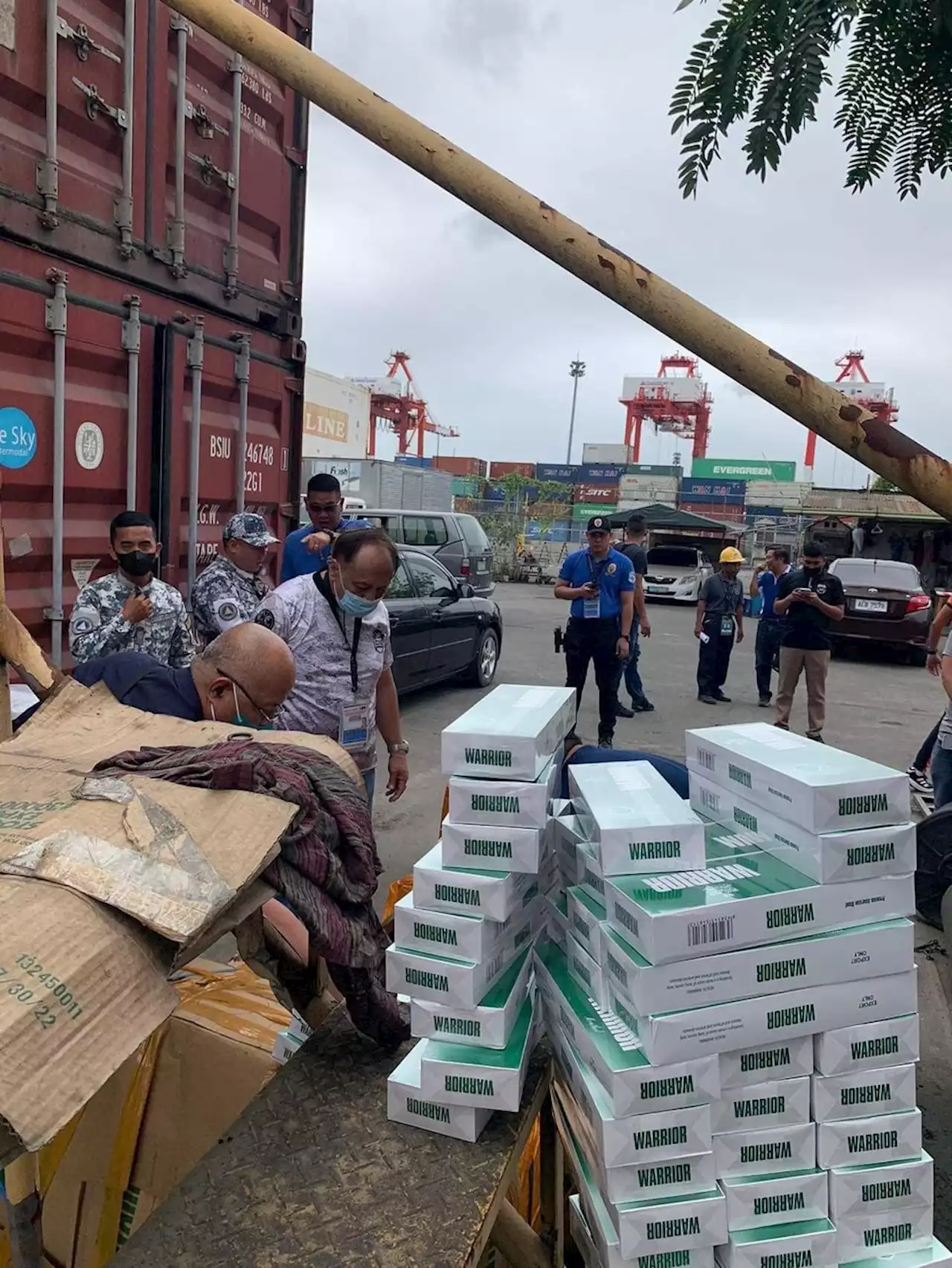 Coast guard in Cebu City seizes P1 million smuggled cigarettes in passenger ship