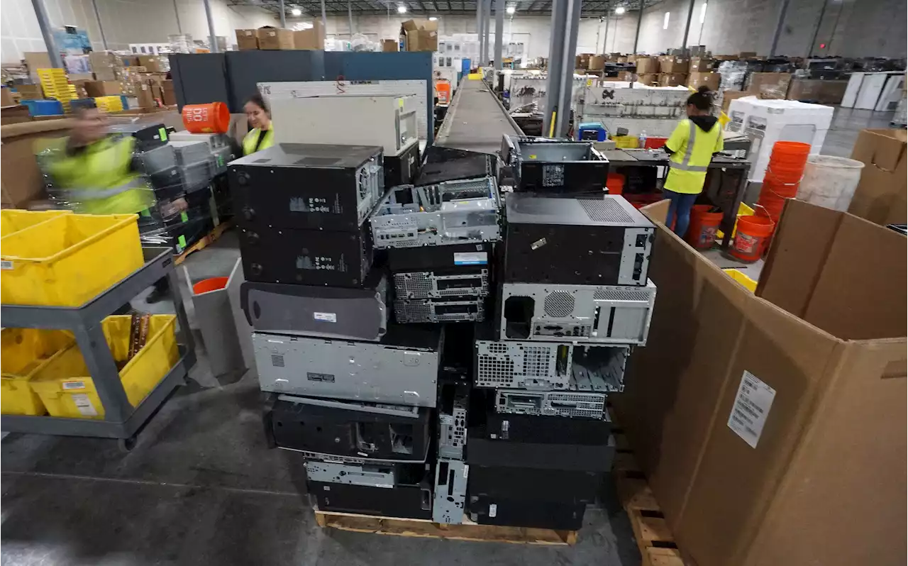 Why it's Illinois law to recycle old electronics, and where you can drop them off