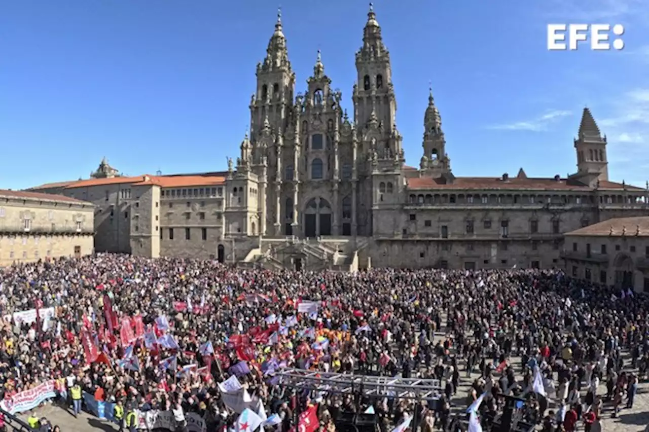 Manifestación en Santiago contra los recortes en la sanidad pública