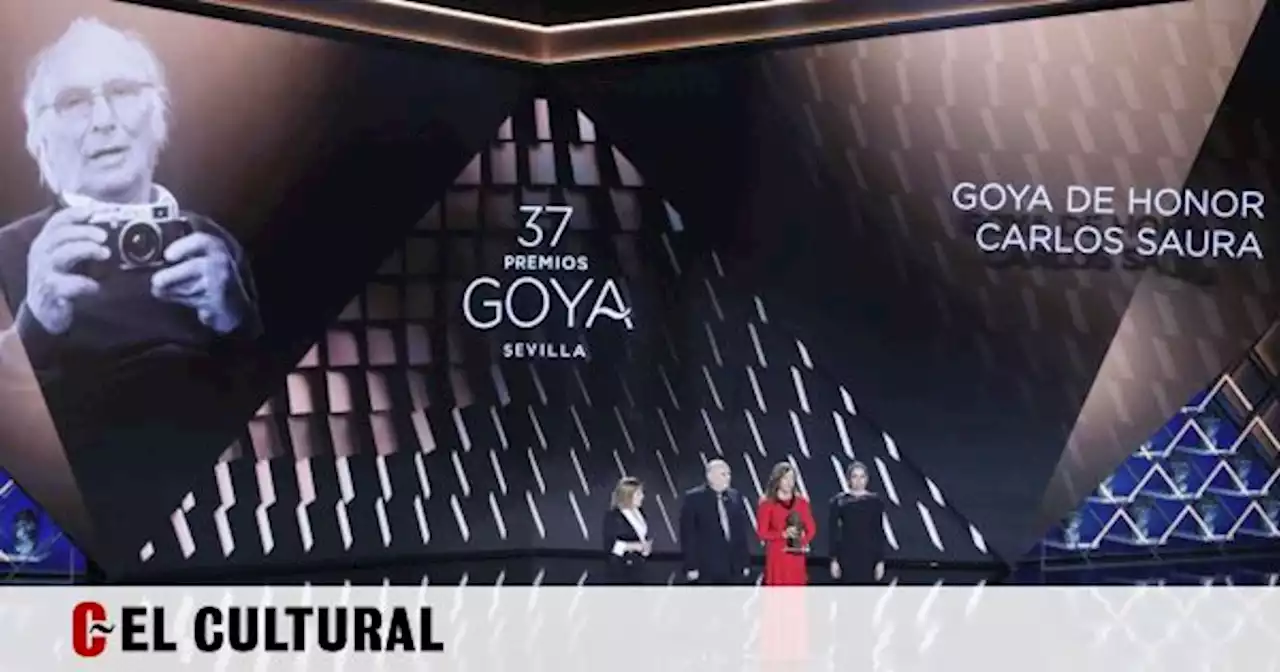 El emocionante homenaje del cine español a Carlos Saura en los Premios Goya