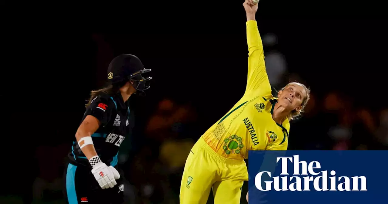 Australia begin T20 World Cup defence with emphatic defeat of New Zealand