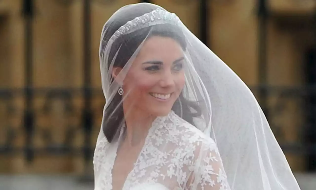 Princess Kate's wedding dress scandal that few people know about