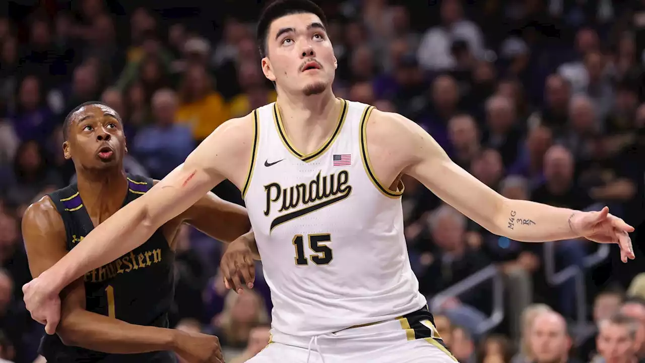 LIVE: No. 1 Purdue basketball leads Northwestern at halftime