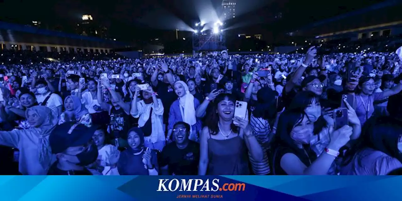 BERITA FOTO: Antusias Penonton Saksikan Konser Westlife di Jakarta