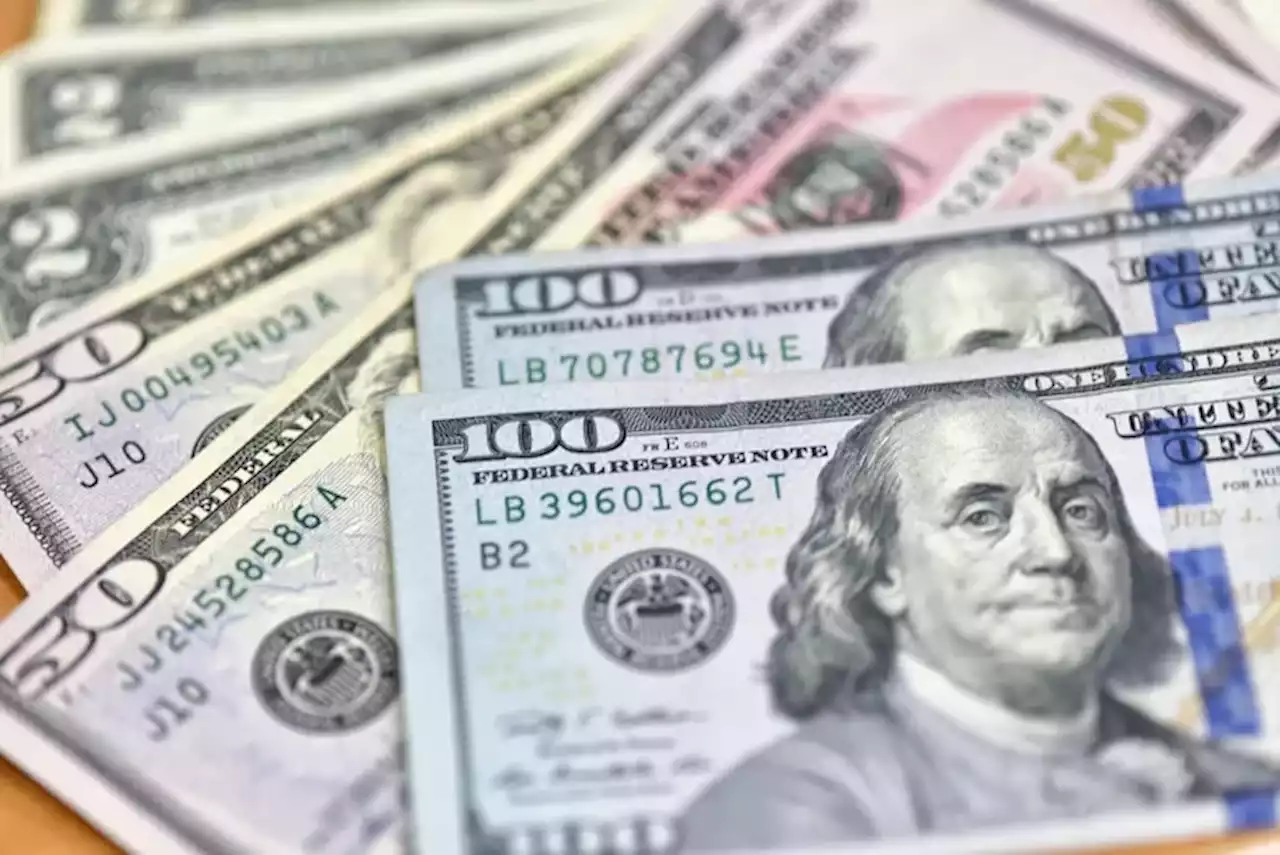 A cuánto cotizan el dólar y el dólar blue este 12 de febrero