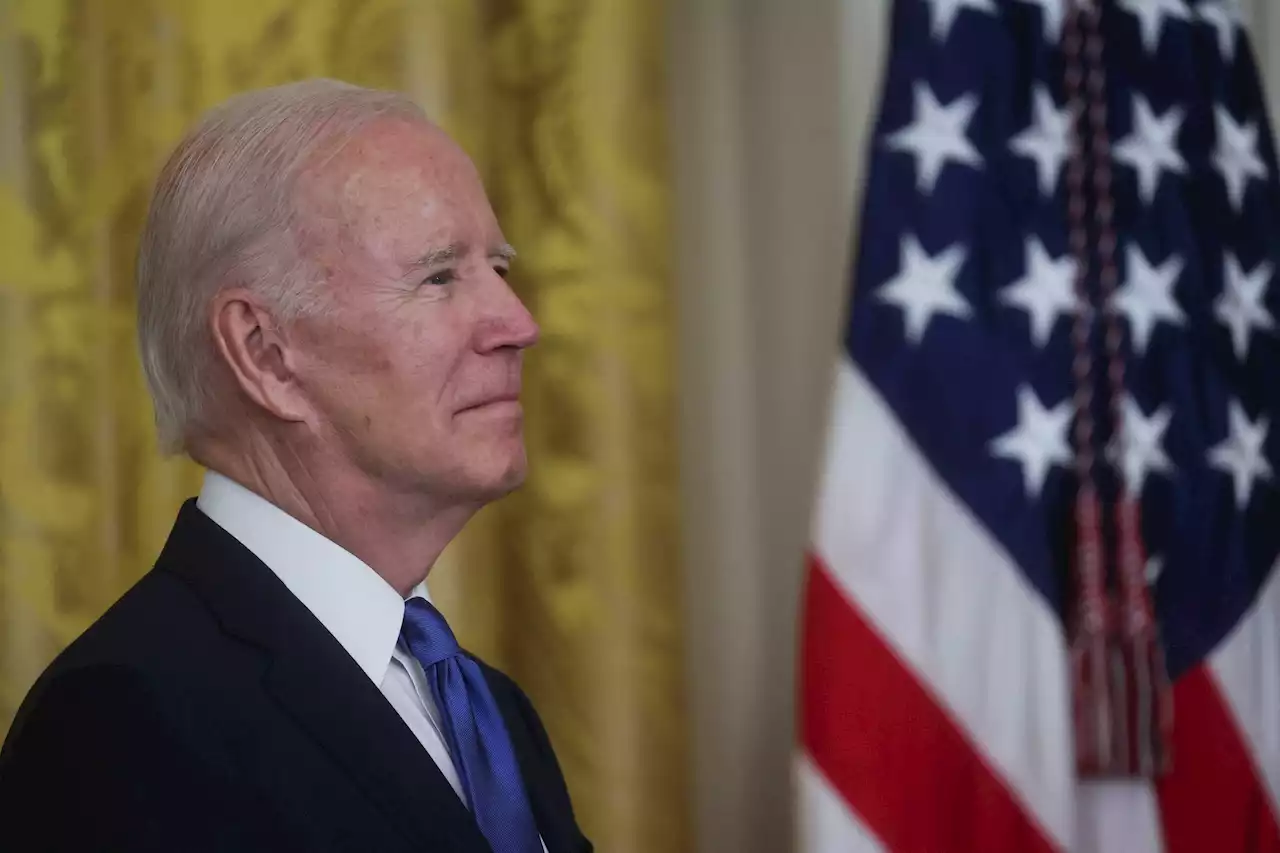 Biden lauds 'bipartisan progress' at dinner with Democrat, Republican governors