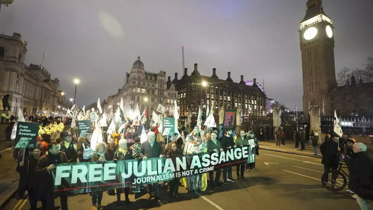 Royaume-Uni: les soutiens de Julian Assange manifestent pour tenter d'éviter son extradition