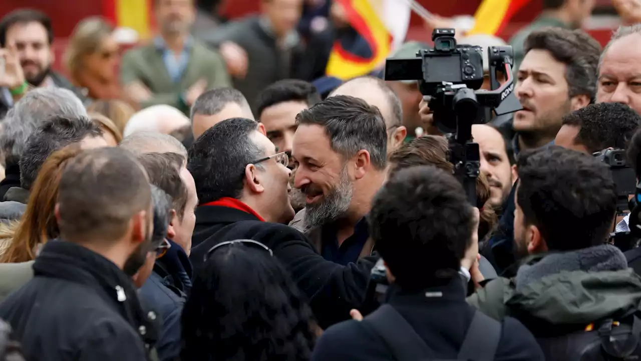 Abascal: 'El PP es el PSOE con diez años de retraso'