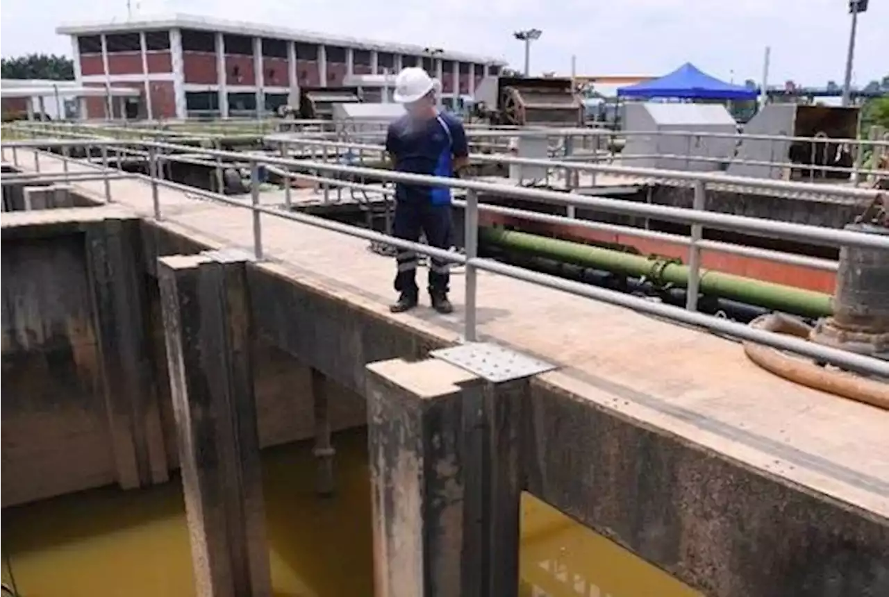 Oil spill from heavy machinery behind water disruption in Klang Valley