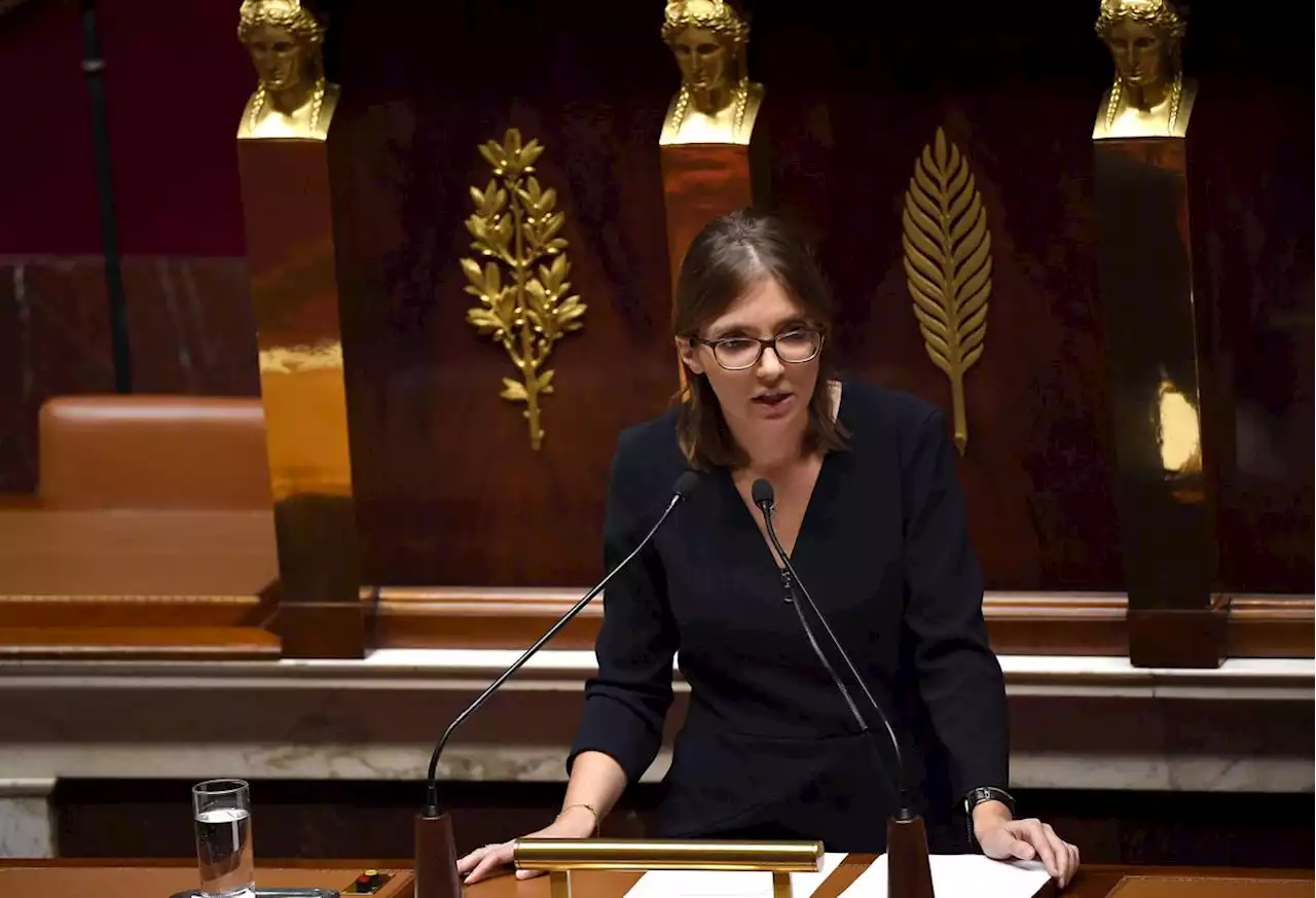 Réforme des retraites : LFI « déroule le tapis rouge à l’extrême droite », accuse Aurore Bergé