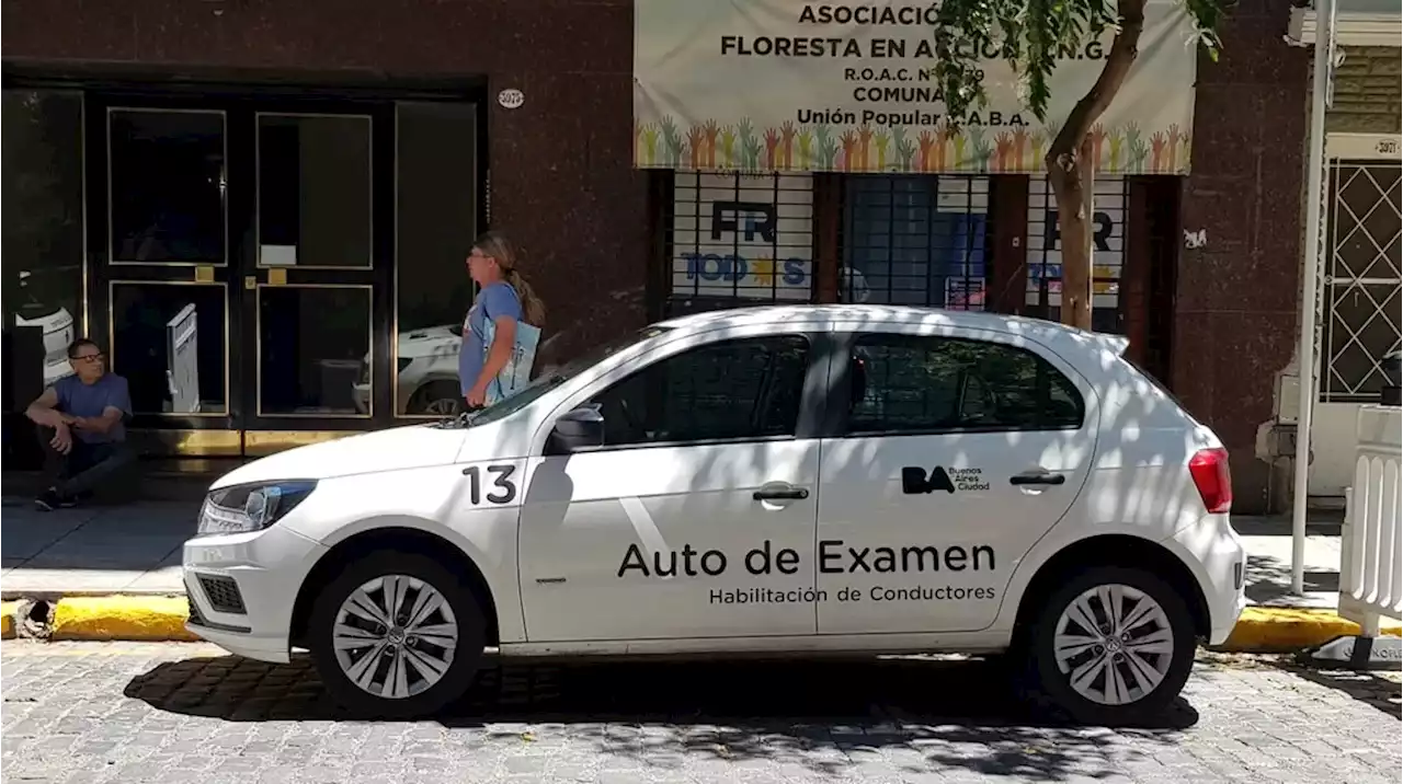 Bocinazos y otros desafíos al estrés: cómo es sacar la licencia de conducir en las calles de Buenos Aires