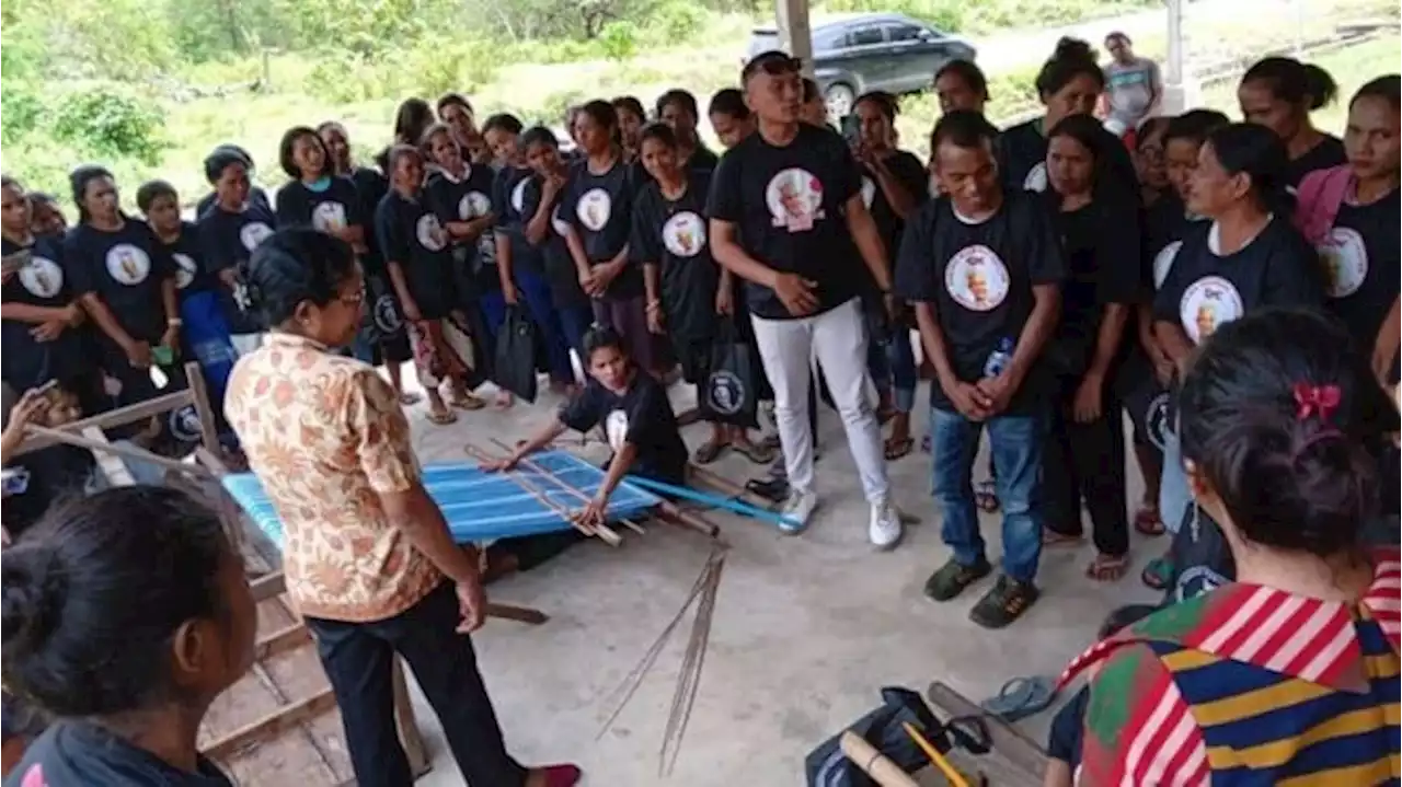 Cara Sederhana Agar Milenial di NTT Lestarikan Budaya