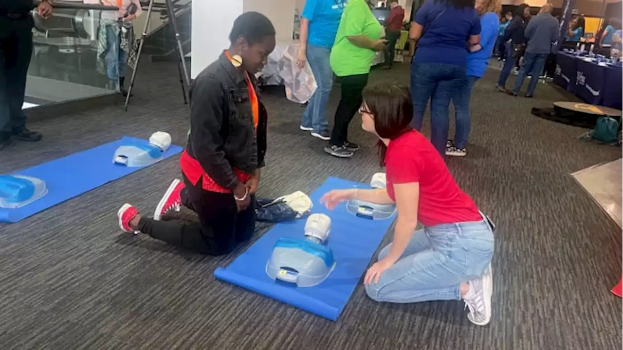 ‘We can save so many lives’: Hundreds learn vital hands-only CPR at Florida Black Expo