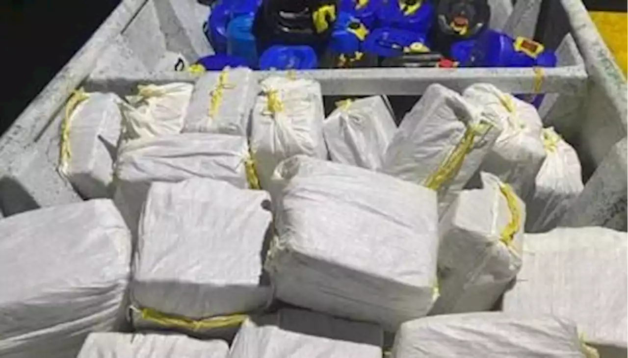 Detienen a tres dominicanos con más de una tonelada de cocaína en Cartagena