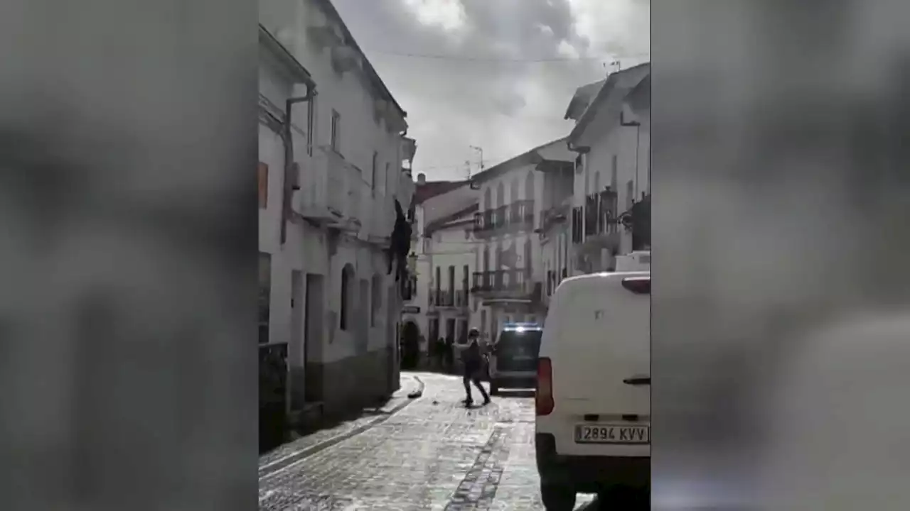 Vídeo: Un presunto maltratador salta por el balcón para no ser detenido por la Guardia Civil