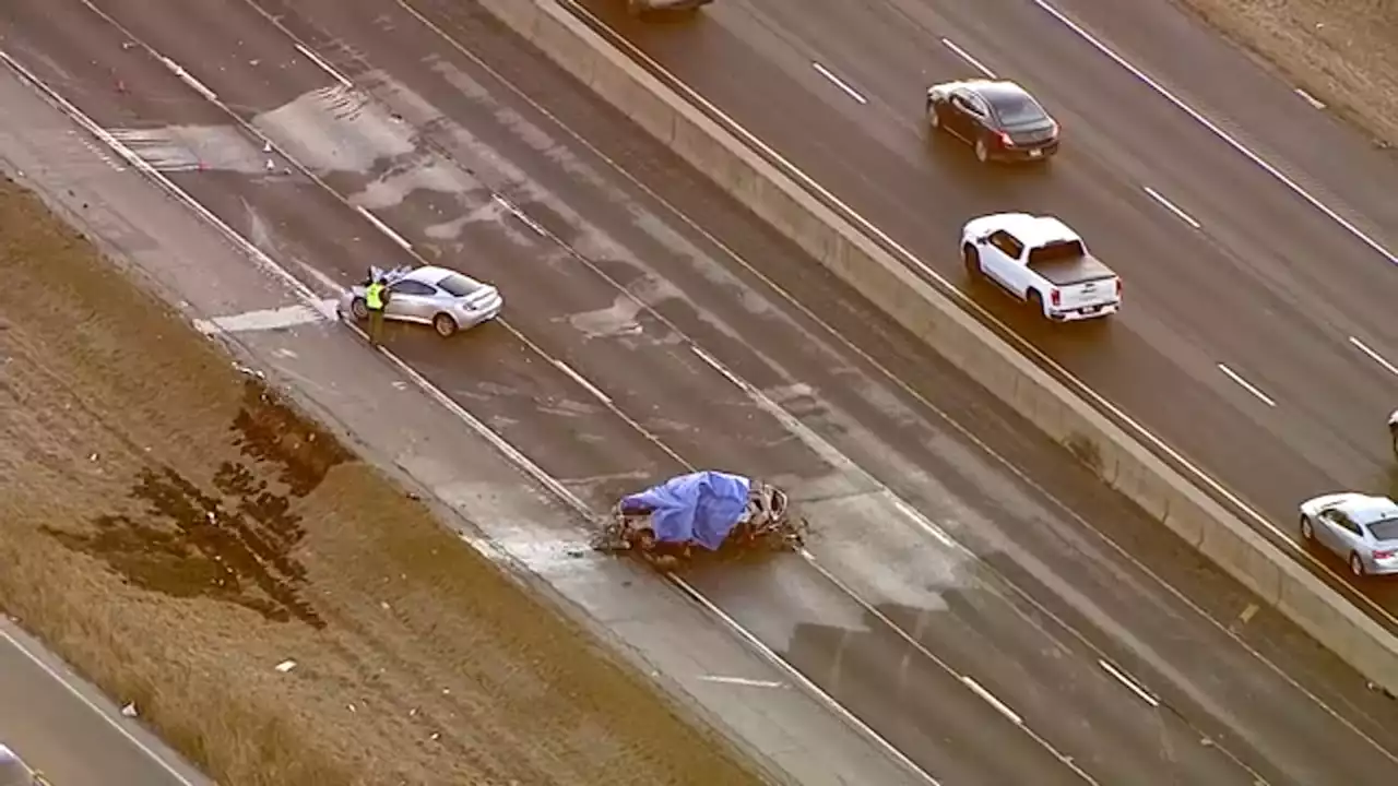 Fatal 4-vehicle crash blocks SB I-55 lanes in Will County, Illinois State Police say