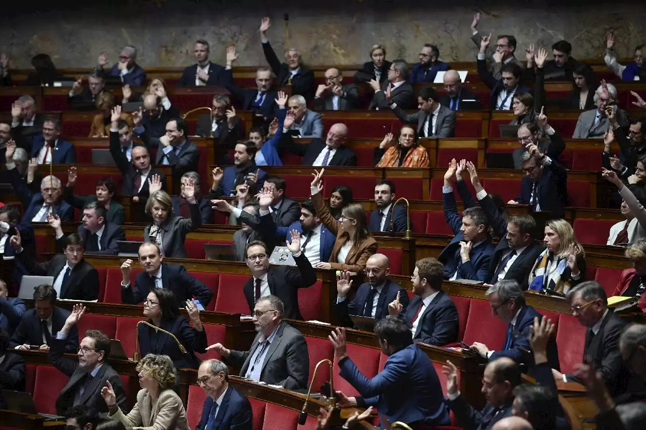 Réforme des retraites : deuxième semaine à l'Assemblée, les syndicats font monter la pression