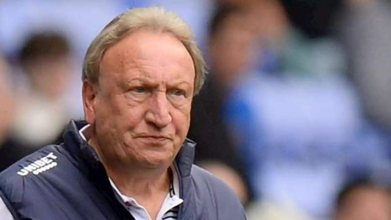 Huddersfield reappoint veteran Warnock as manager